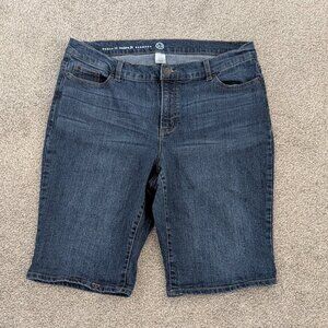 W62 Blue Denim Mid-Rise Jean Shorts; Modern Fit Bermuda; Size 16